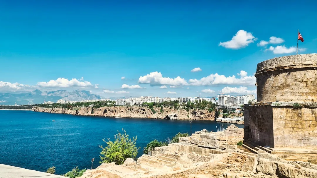 Toshkentdan Antalya parvozi — narx va bron