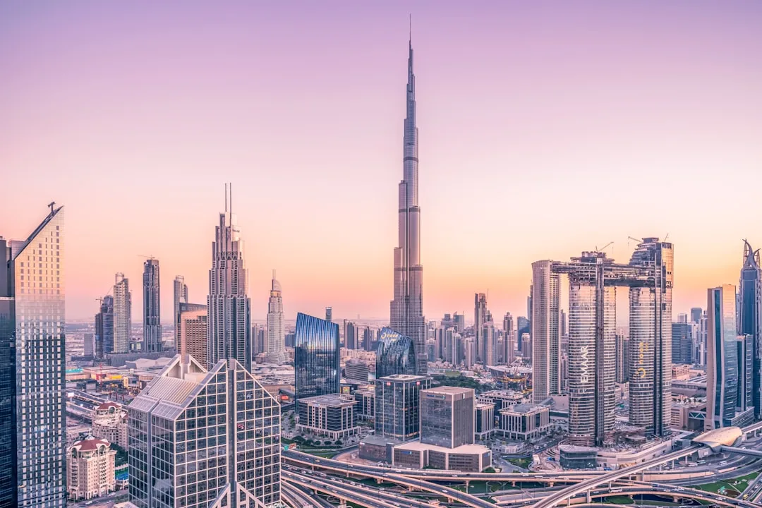 TAS → DXB — Dubai parvoz