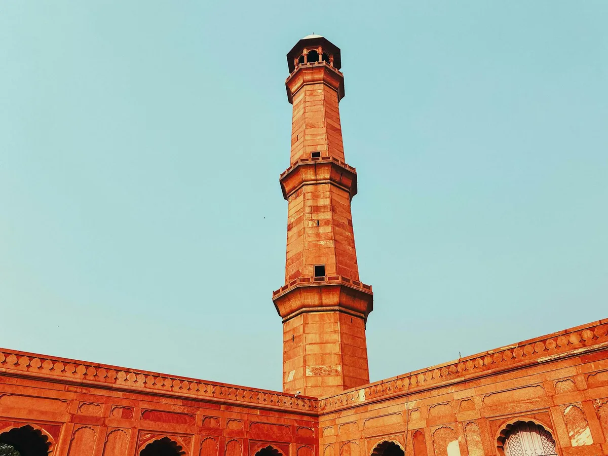 Toshkentdan Lahorga aviachiptalar — Lahor shahri