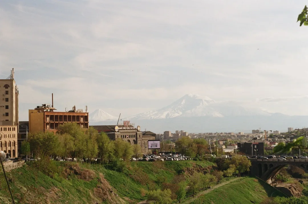 Yerevan — O'zbekistondan xalqaro parvoz