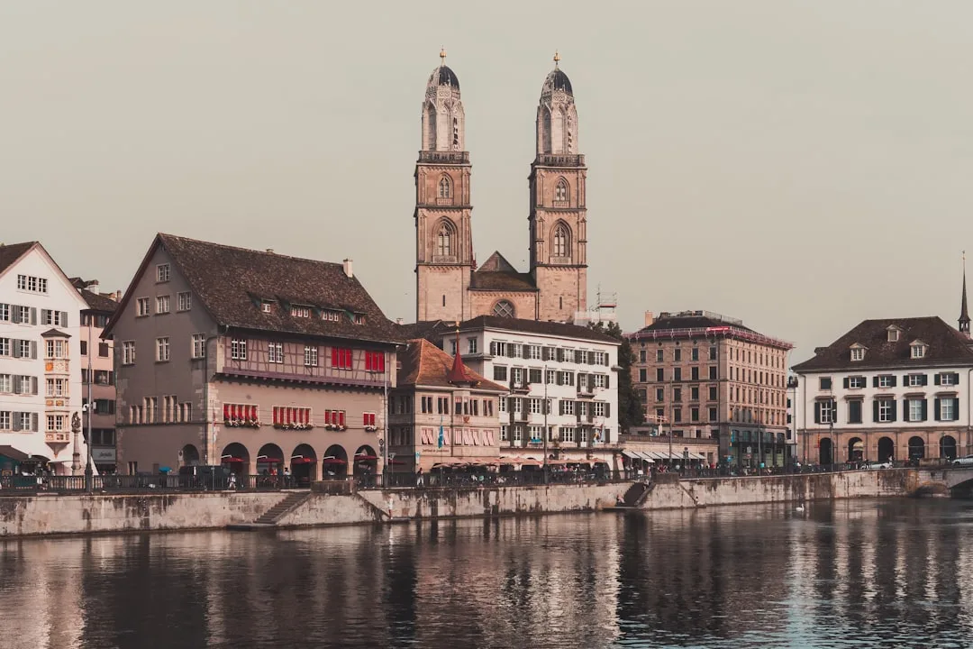 TAS → ZRH — Syurix parvoz